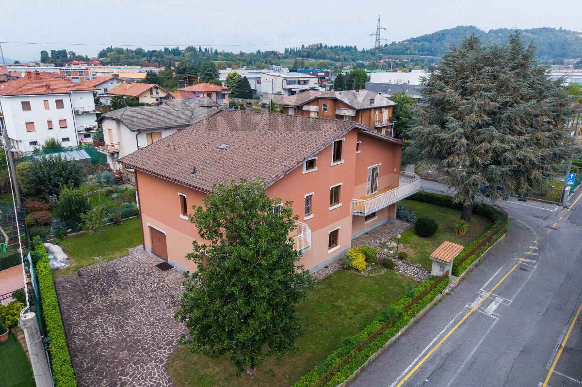 Villa singola in vendita a Curno - foto 1