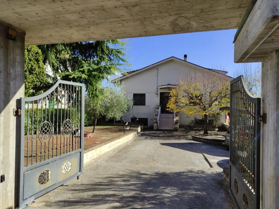 Villa in vendita a Rosciano - Villa Oliveti - foto 1